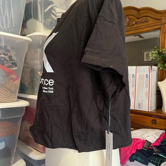 CK Cropped Tshirt - Picture 2 of 5